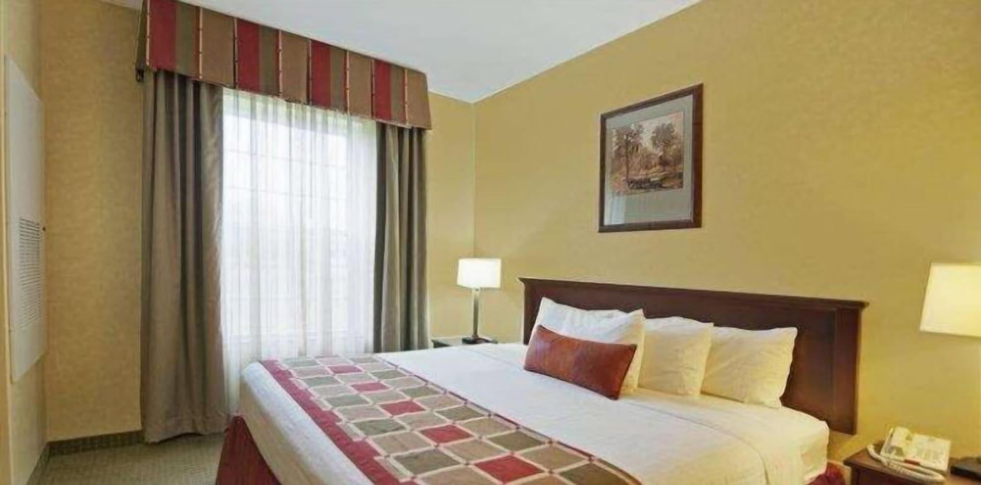 Best Western Plus Ticonderoga Pokoj fotografie