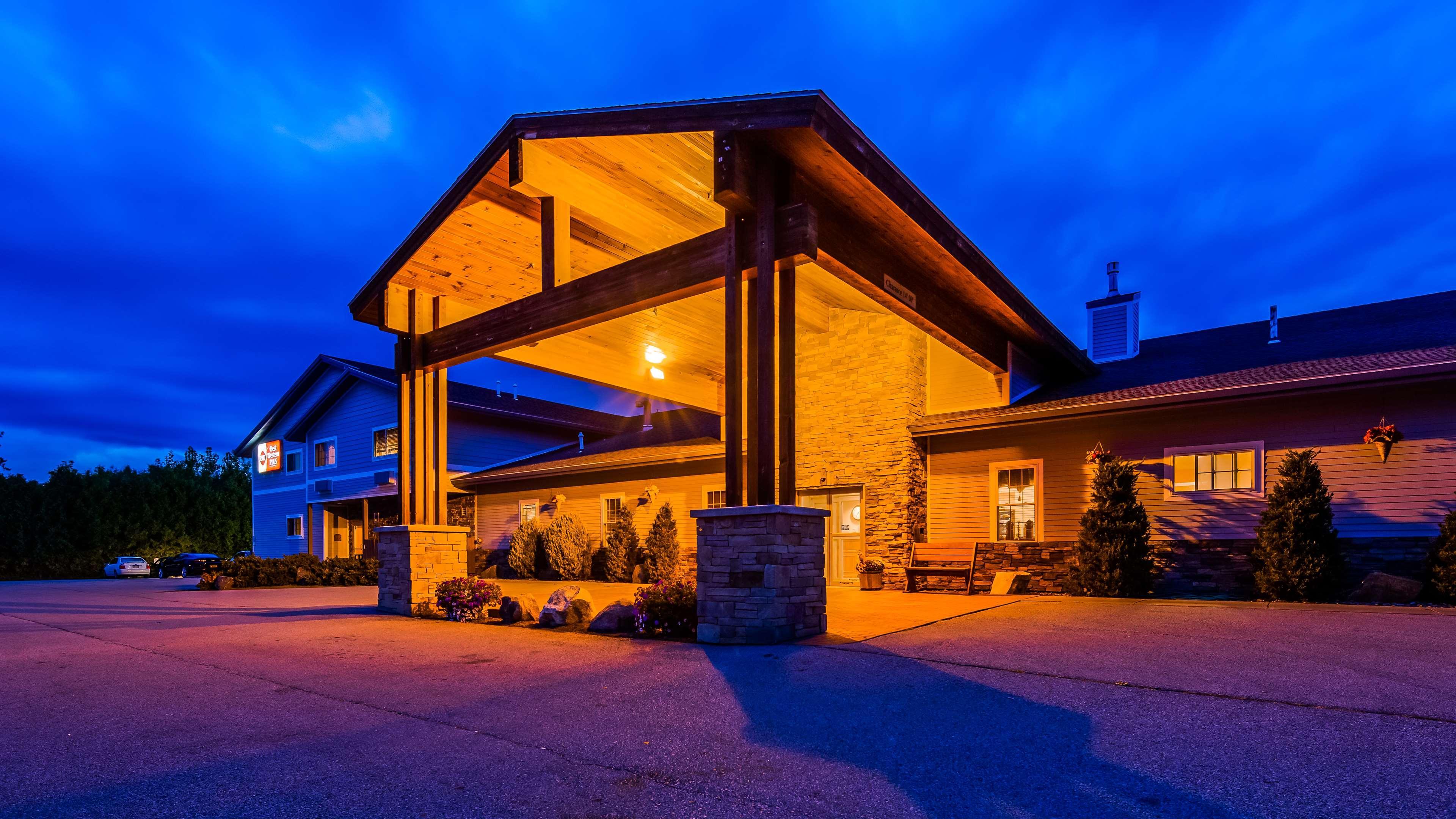 Best Western Plus Ticonderoga Exteriér fotografie